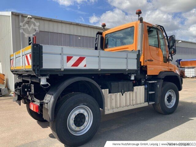 Macchina agricola Mercedes-Benz Unimog U 530