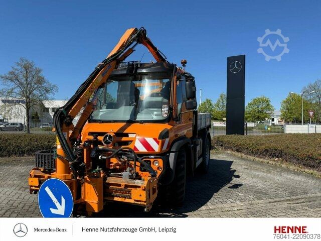 Macchina agricola Mercedes-Benz Unimog U 318