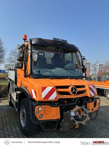Macchina agricola Mercedes-Benz Unimog U 319