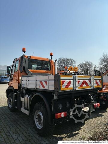 Macchina agricola Mercedes-Benz Unimog U 319