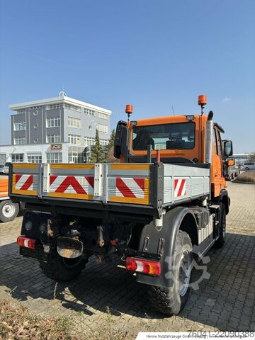 Macchina agricola Mercedes-Benz Unimog U 319