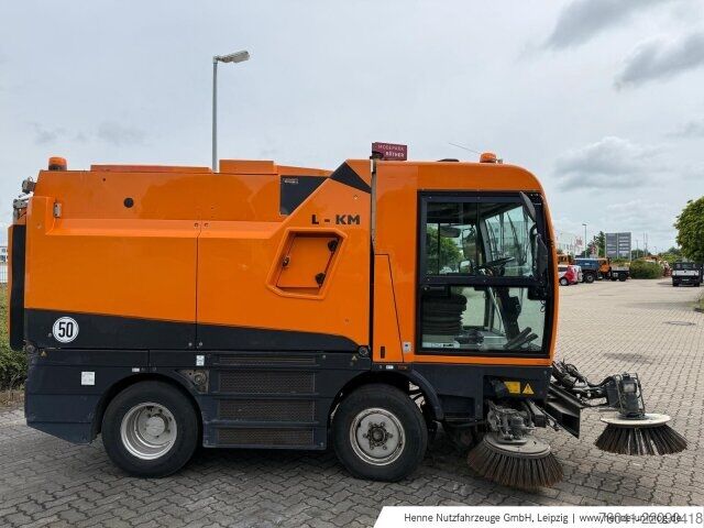 Landmaschine Schmidt Kompaktkehrmaschine Cleango 500