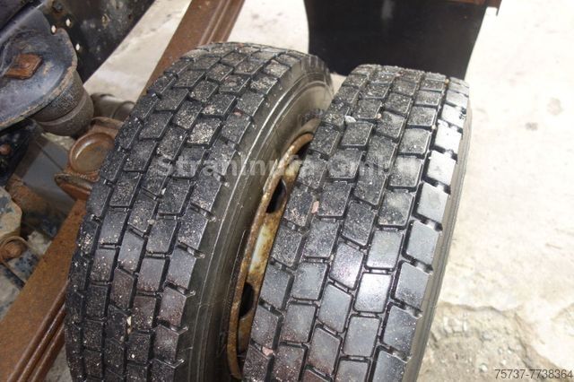 Driezijdige kipper bestelwagen MERCEDES-BENZ 814 DK Vario Dreiseitenkipper