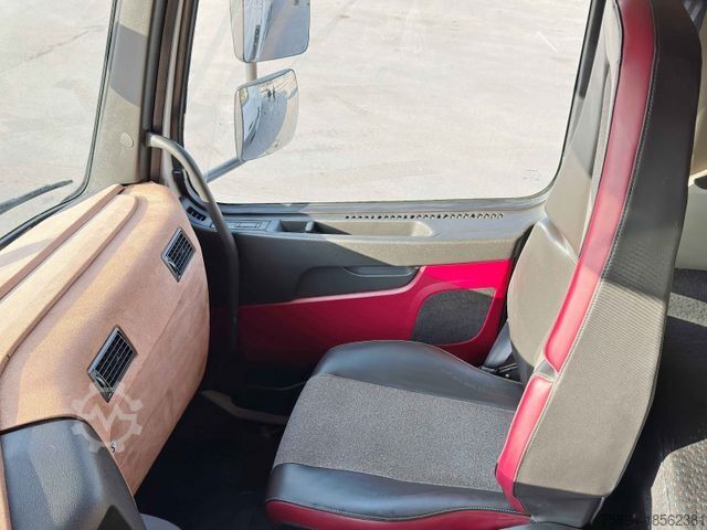 Macara montată pe camion VOLVO FMX 460  HIAB X - HIPRO 302 EP - 5 + FUNK/ 8x4