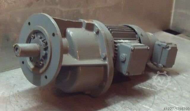 Tandwielmotor 0,75 kW 36,5 tpm BAUER G22-20/DK 84-200L