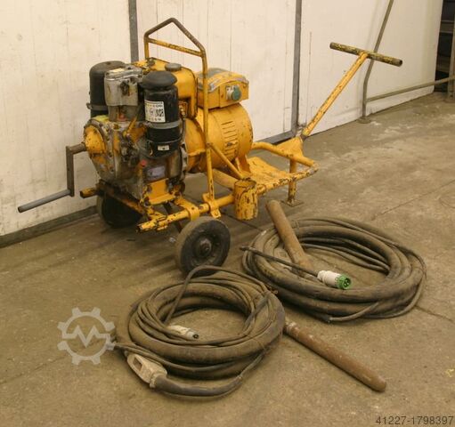 Flessenschudder met 2 flessen Wacker mit Dieselmotor