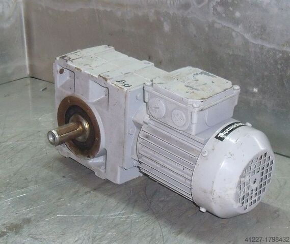 Geared motor 0.18 kW 6.8 rpm LENZE BG20Z-11