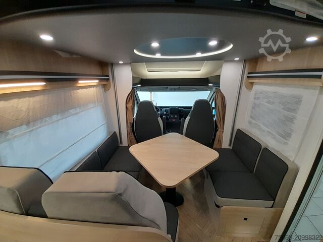 Semi-integrated camper CHAUSSON 724 ETAPE LINE