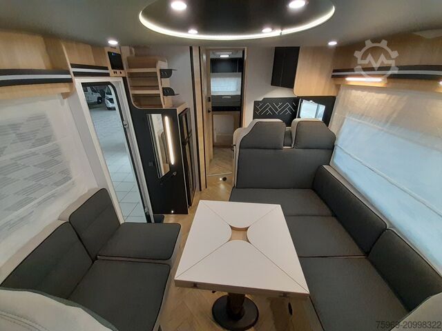 Semi-integrated camper CHAUSSON 724 ETAPE LINE