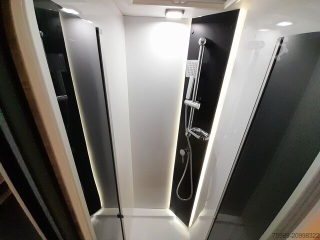 Semi-integrated camper CHAUSSON 724 ETAPE LINE