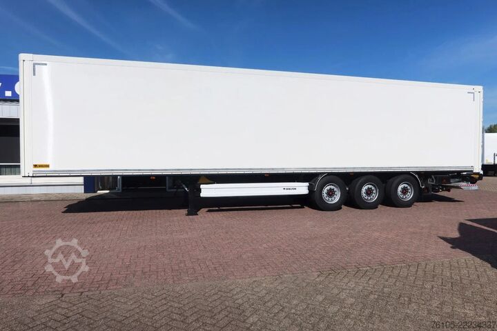 Walizka Wielton 3 Asser. Gesloten met Dhollandia klep 2500 kg L...