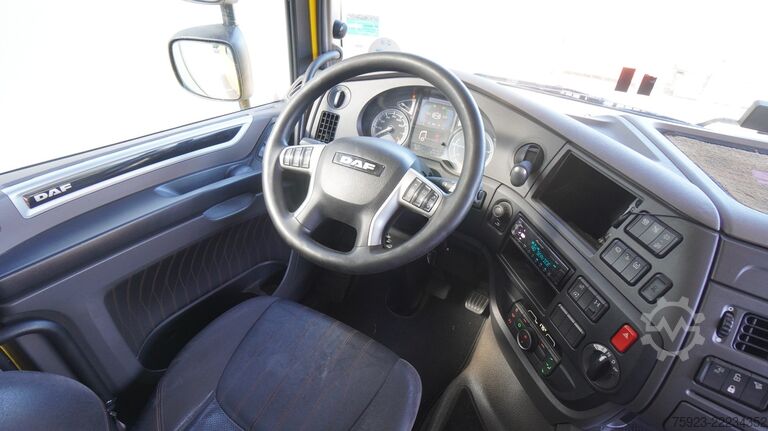 Standaard-SZM DAF XF 450 SSC tractor unit