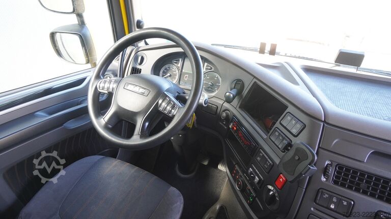 Standaard-SZM DAF XF 450 SSC tractor unit