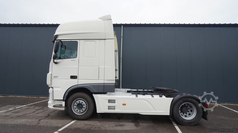 Standaard-SZM DAF XF 460 SSC tractor unit