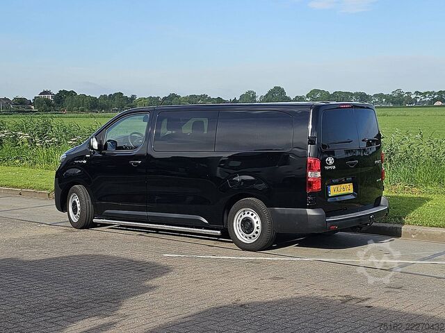 Kombi z wysokim dachem TOYOTA PRO-ACE ELECTRIC dub cabine wltp350km