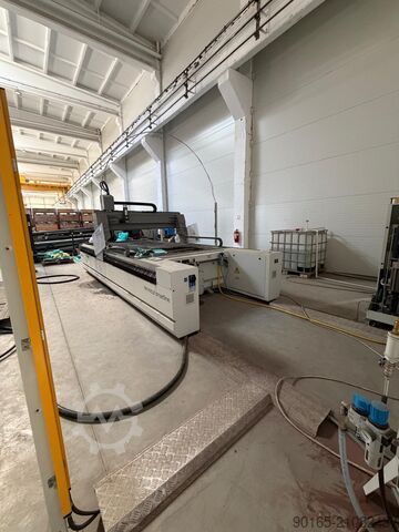 Su jeti kesme makinesi CMS Smartline 2040