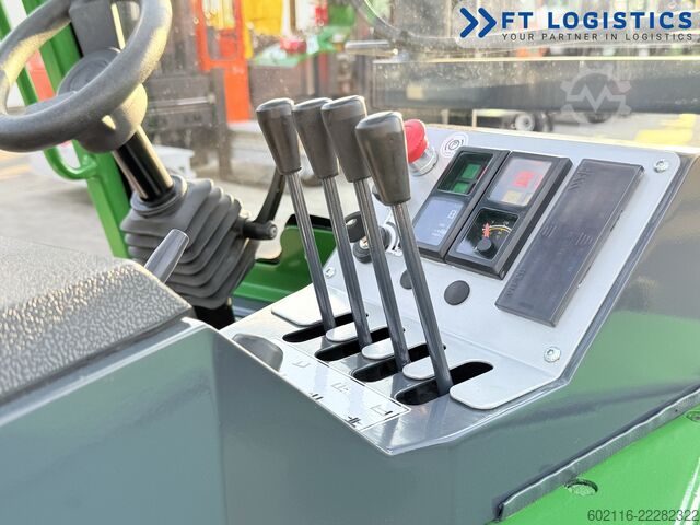 Vierwegestapler Combilift CB3000 DIESEL TRIPLEX 4900 POSITIONER