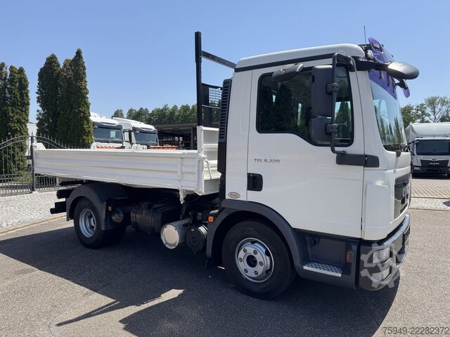 TGL 8.220 Meiller 3. S.-Kipper, 2x AHK MAN TGL 8.220 Meiller 3. S.-Kipper, 2x AHK
