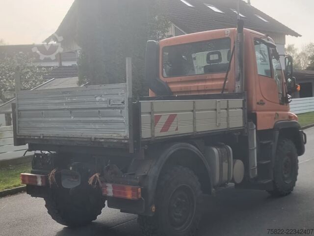 Furgone ribaltabile UNIMOG U 300  / Allrad / 4X4 / Kipper / WENIG KM