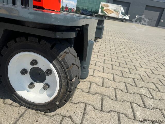Vierwegvorkheftruck Combilift C3000GST / LPG /Triplex 8300 mm/Perfect