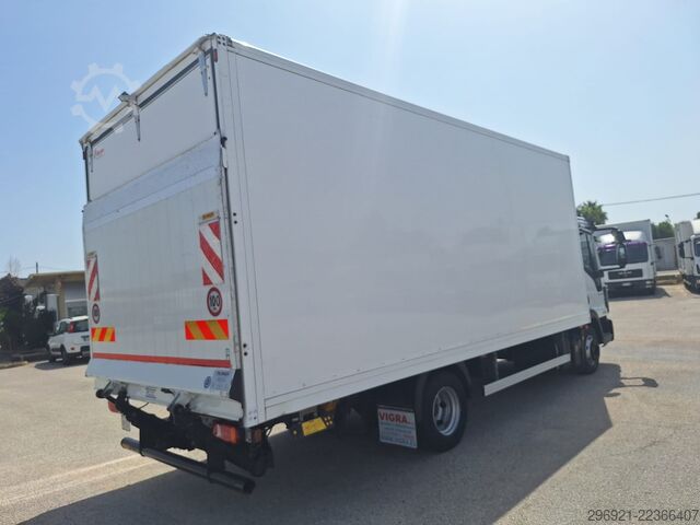 BESTELWAGEN IN MULTIPLEX MET LAADKLEP Iveco Eurocargo ML75E19P