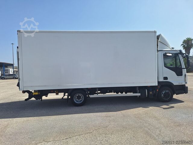 BESTELWAGEN IN MULTIPLEX MET LAADKLEP Iveco Eurocargo ML75E19P