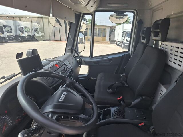 BESTELWAGEN IN MULTIPLEX MET LAADKLEP Iveco Eurocargo ML75E19P
