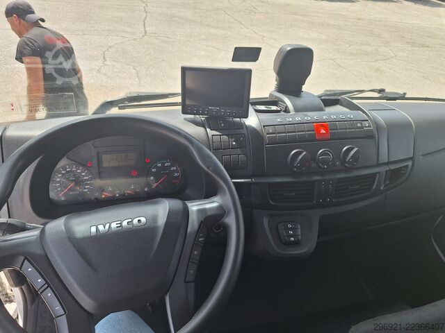 BESTELWAGEN IN MULTIPLEX MET LAADKLEP Iveco Eurocargo ML75E19P