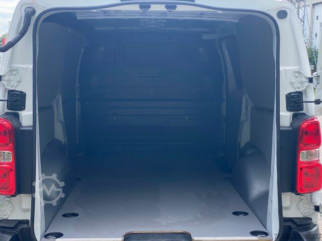 Wysoki i długi furgon FIAT Scudo L3 Aut. Carplay. Navi. Klima. PDC