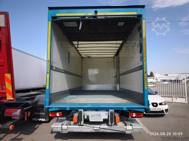 Sandučar kamion RENAULT 12.210 D EURO 6