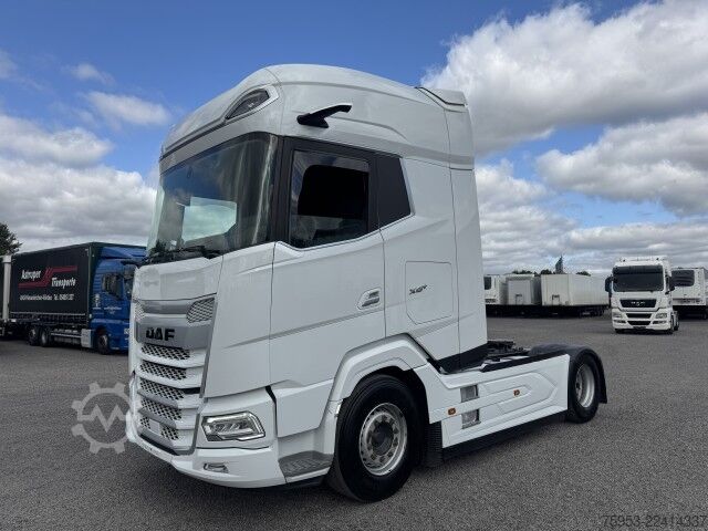Standardowy ciągnik siodłowy DAF XG+ 530 FT 4x2 VExec Standklima Intarder Leder