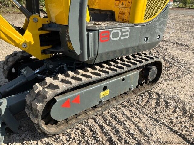 Miniescavatore Wacker Neuson 803