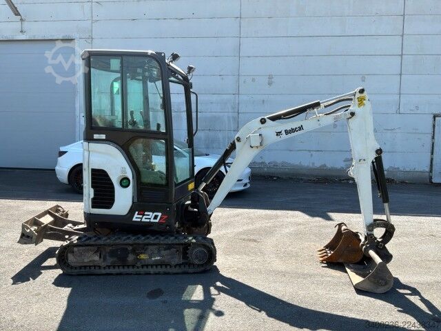 Miniescavatore Bobcat E20Z