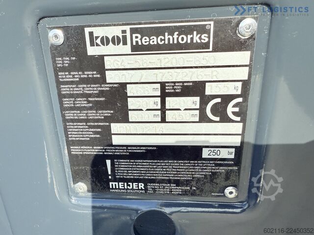 čtyřcestný vysokozdvižný vozík Combilift C5000XL GAS TRIPLEX 6000 EXTENDABLE FORK