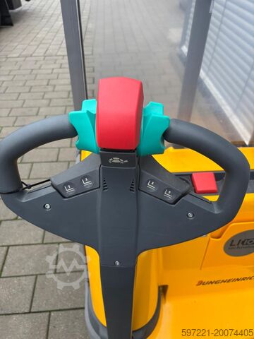 Palleløftere Jungheinrich EJC 110 Lithium RES//LS//BIS 20.10.25 - nur 129 Stunden Einbauladegerät