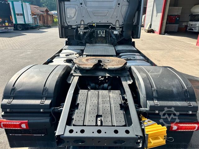 Standard dragbil MERCEDES-BENZ Actros 1851 GigaSpace 4x2 BL / MIRROR /RETARDER/