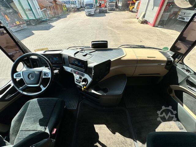Standard dragbil MERCEDES-BENZ Actros 1851 GigaSpace 4x2 BL / MIRROR /RETARDER/