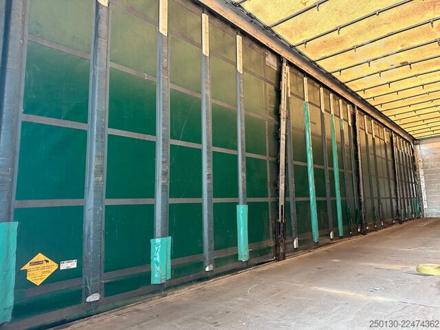 Öppen semitrailer med kapell SCHMITZ CARGOBULL SCB*S3T MegaTrailer Curtainsider Edscha