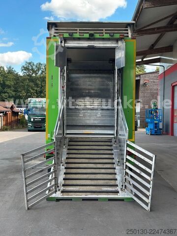 Szarvasmarha-szállító teherautó MAN TGX 26.440 6x2 3.Stock Cuppers, Lenk-/Lift