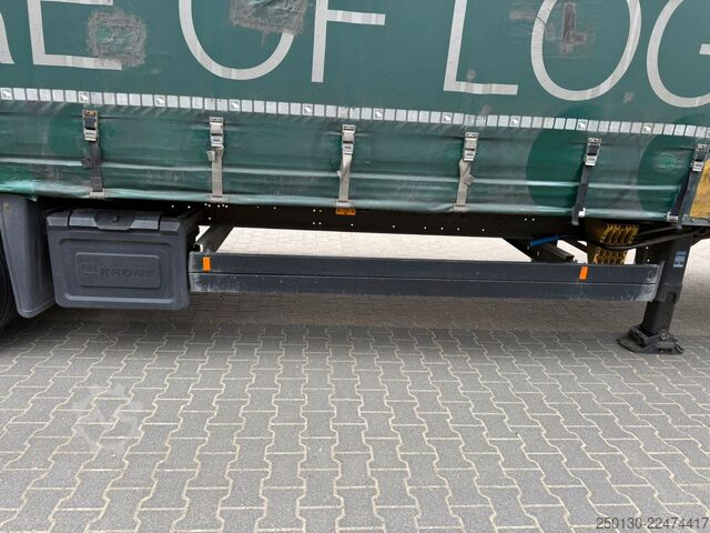 Öppen semitrailer med kapell SCHMITZ CARGOBULL SCB*S3T MegaTrailer Curtainsider Edscha