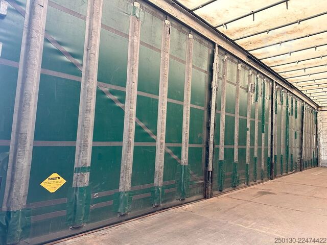Öppen semitrailer med kapell SCHMITZ CARGOBULL SCB*S3T MegaTrailer Curtainsider Edscha