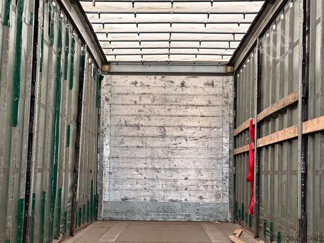 Öppen semitrailer med kapell SCHMITZ CARGOBULL SCB*S3T MegaTrailer Curtainsider Edscha