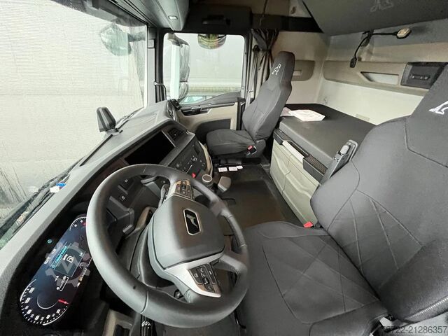 Zware belasting MAN TGX 33.520 6x4 BL FASSI F485RA.2.28