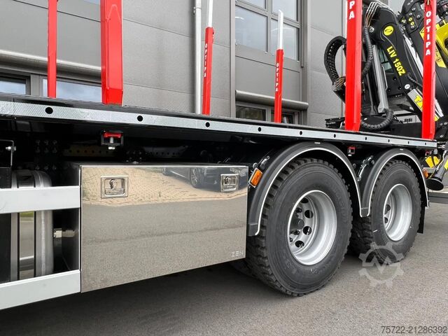 Timber transporter Scania R590 6x4 BL Plattform / Kran TAJFUN LIV L150Z