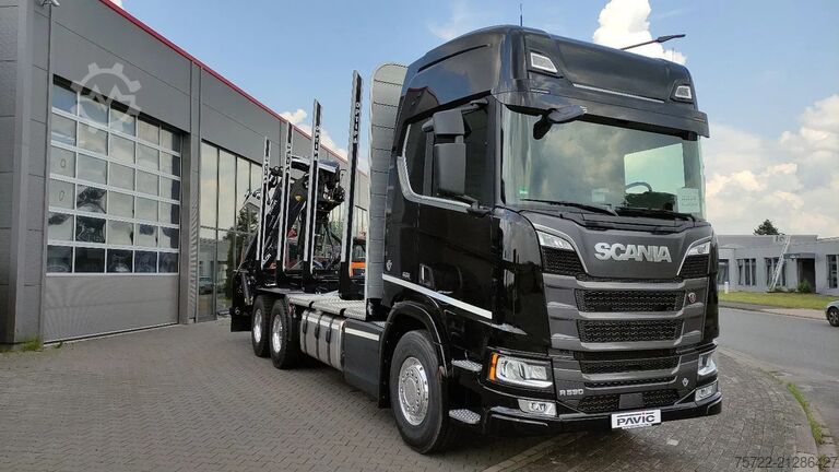 Timber transporter Scania R590 6x4 Kurzholz TAJFUN LIV oder EPSILON