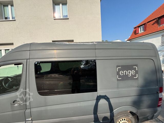 Hög tak skåpbil MERCEDES-BENZ Sprinter II Kasten 318/319 CDI L2H2
