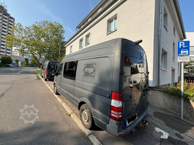 Hög tak skåpbil MERCEDES-BENZ Sprinter II Kasten 318/319 CDI L2H2