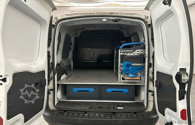 Furgoneta RENAULT Kangoo Rapid Extra # Regale Sortimo #Navi #MWST.