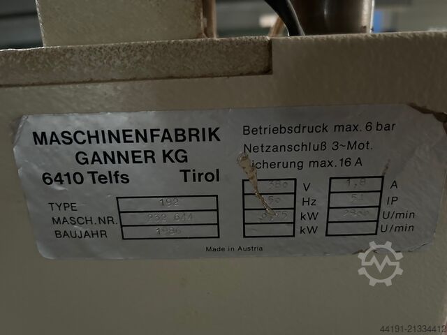 Mașină de găurit și presat balamale tip cupă Ganne 192 Ganne 192