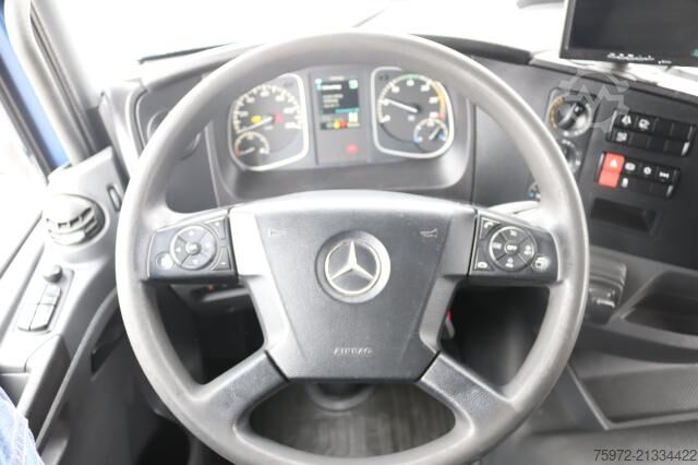 Kamion sa ravnom platformom i ceradom Mercedes-Benz Atego 1224 L